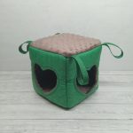 Domek kostka dwa wejścia