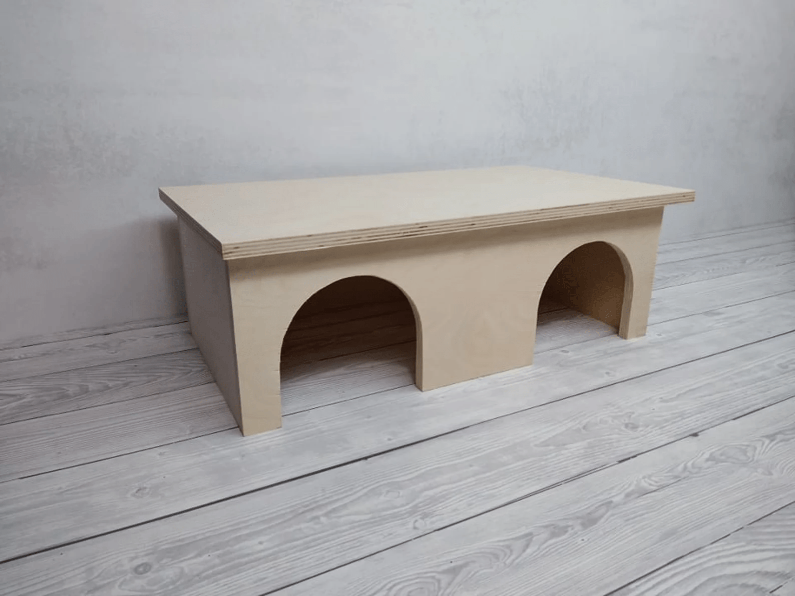 Drewniany domek do klatki 1