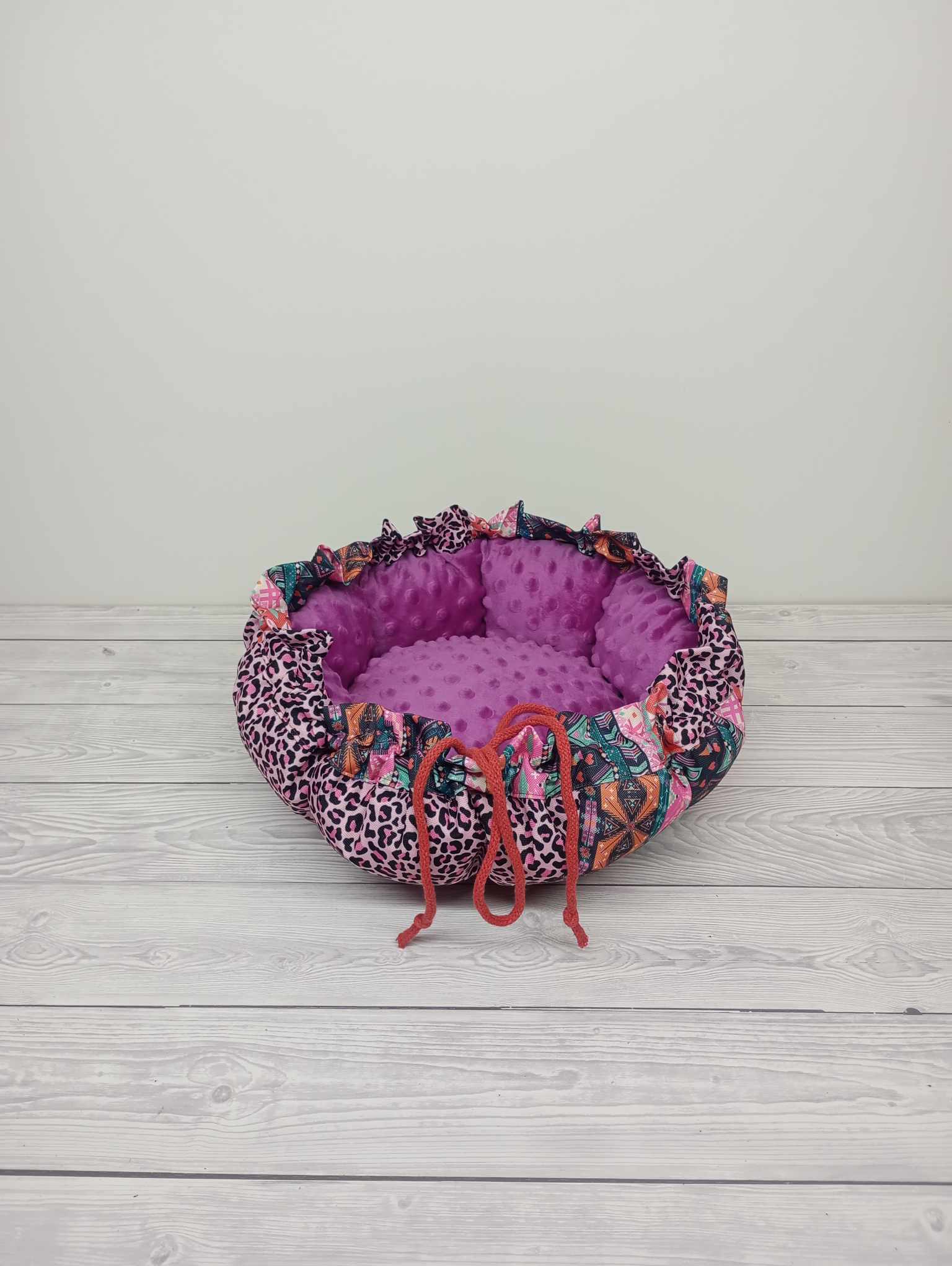 Okrągłe legowisko dla psa