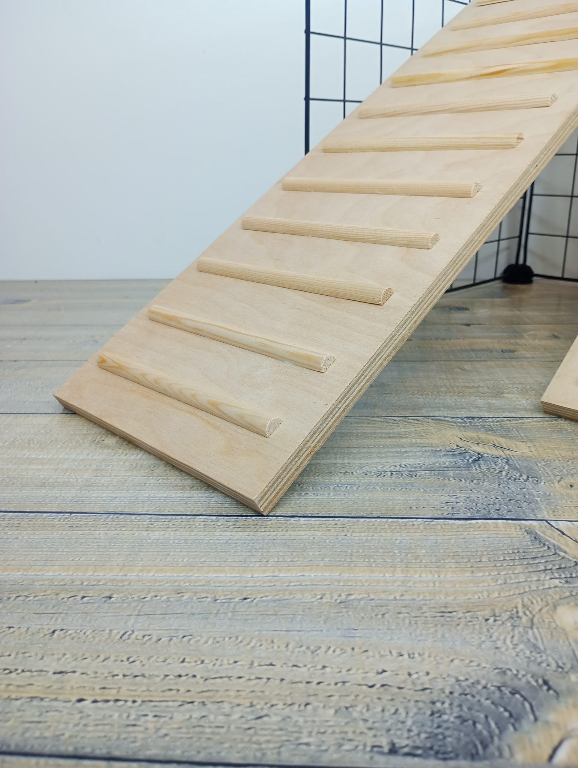 Drewniana rampa dla świnki morskiej - obrazek 2